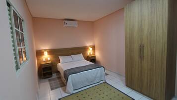 Deluxe Double Room, 1 Double Bed | In-room safe, laptop workspace, blackout drapes