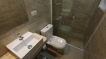 Chambre Double Deluxe, 1 lit double | Salle de bain