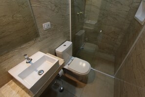 Deluxe Double Room, 1 Katil Kelamin (Double) | Bilik Mandi