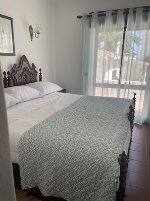 5 quartos, Wi-Fi, roupa de cama