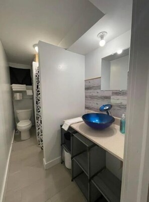 Savon, shampoing, papier toilette