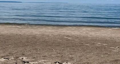 Beachy Basement Banter