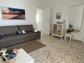 Smart TV - Villa Giulia by the sea (Marausa Lido)