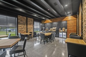 Colazione completa inclusa, servita tutte le mattine 