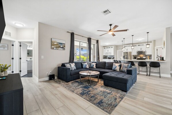 Smart TV, fireplace, offices, printers