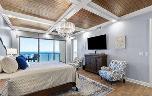 4 soverom, strykejern/-brett, reiseseng for barn og wi-fi (inkludert)