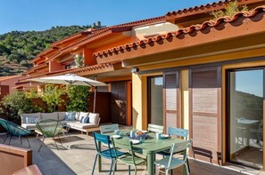 تناول الطعام بالخارج