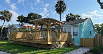 Lake front cottage in St. Augustine