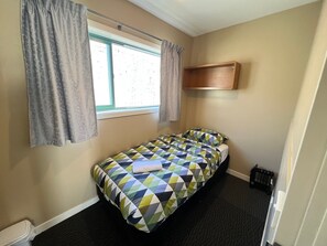 Basic Single Room | Free WiFi, bed sheets - Stay Hostel Rotorua (Rotorua)