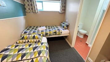 Habitación Confort con 2 camas individuales | Wifi gratis y ropa de cama