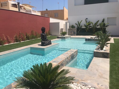 NEW flat 50 meters from the sea !!!