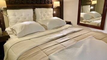 3 bedrooms, bed sheets