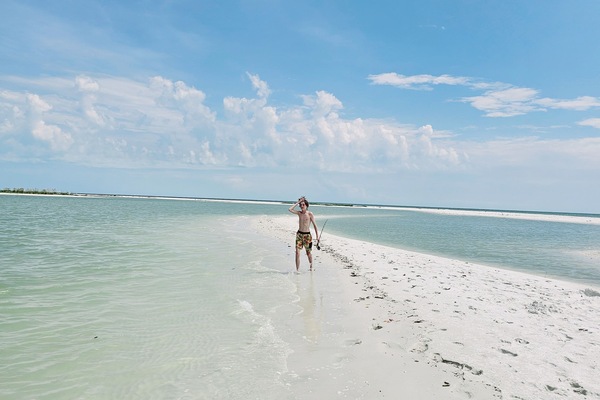 Platja a a prop, gandules de platja i tovalloles de platja