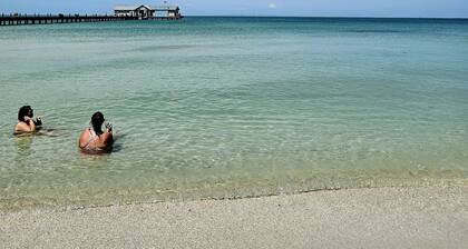 Marco Island Florida Family Vacation Home-heated pool, beach, Pet friendly