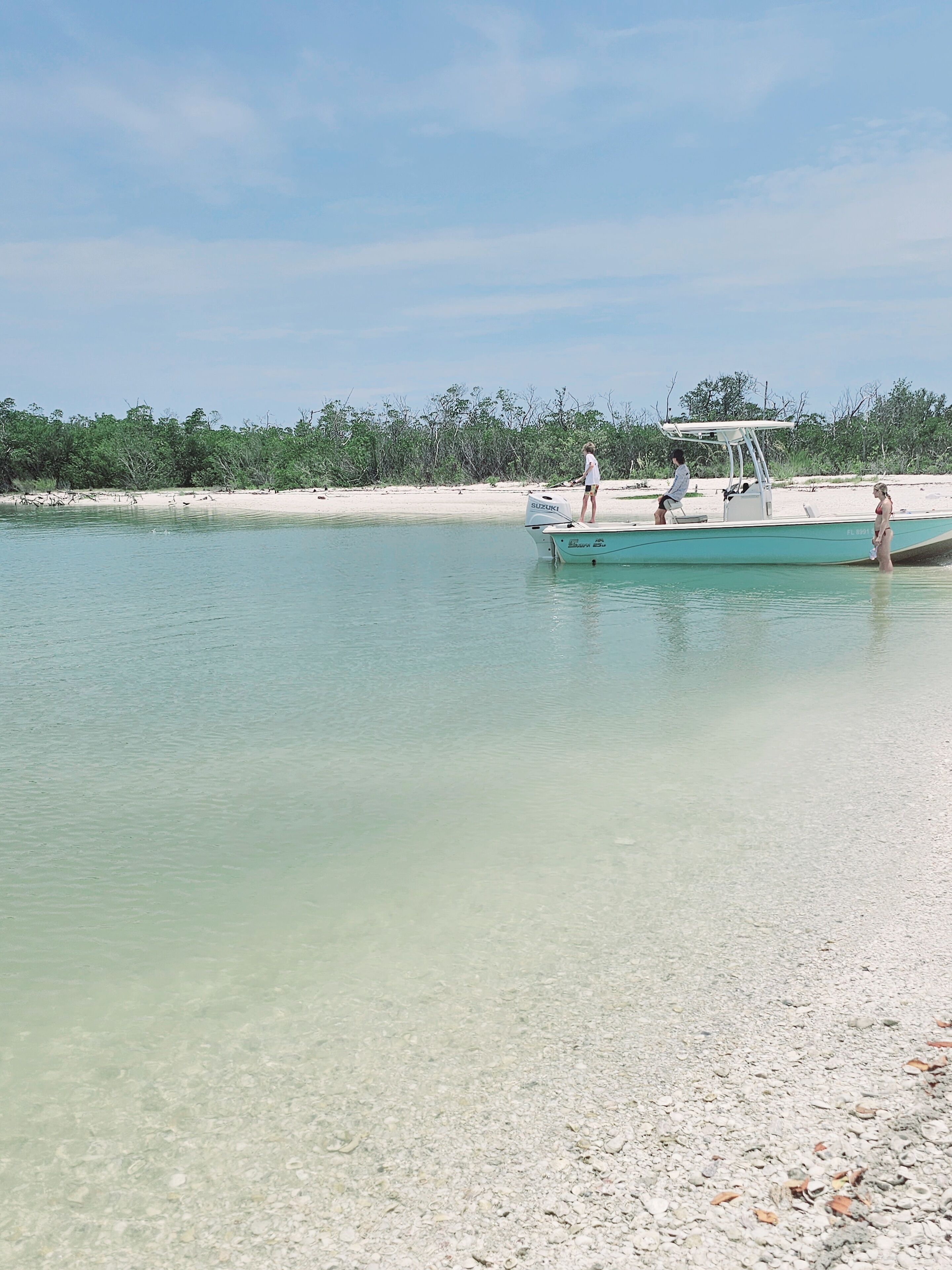Nær stranden, solsenger og strandhåndklær
