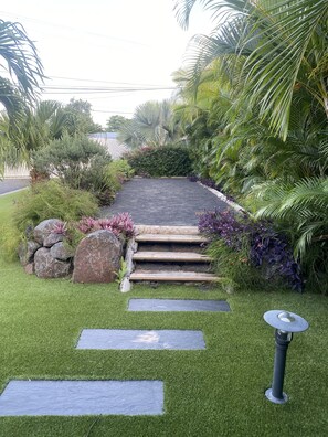 المنطقة المحيطة بالمنشأة