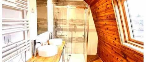 Free toiletries, hair dryer, towels, toilet paper