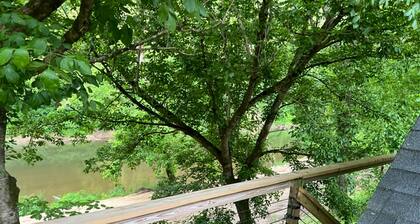 River House within 30 minutes of Red River Gorge and Natural Bridge State Park.