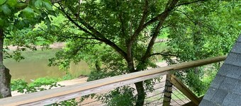 River House within 30 minutes of Red River Gorge and Natural Bridge State Park.