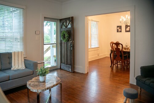 Large home in walking distance to everything downtown and False River 