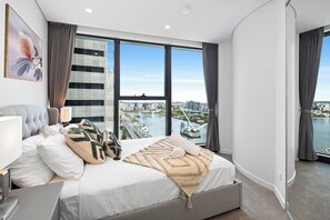 2 bedrooms, iron/ironing board, WiFi