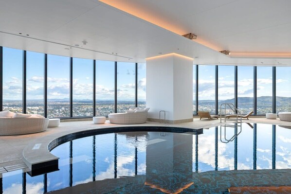 Piscine couverte