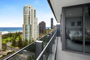 Property grounds - CASSA SIGNATURE Best Coastal Chic 1BR Apt (Broadbeach)