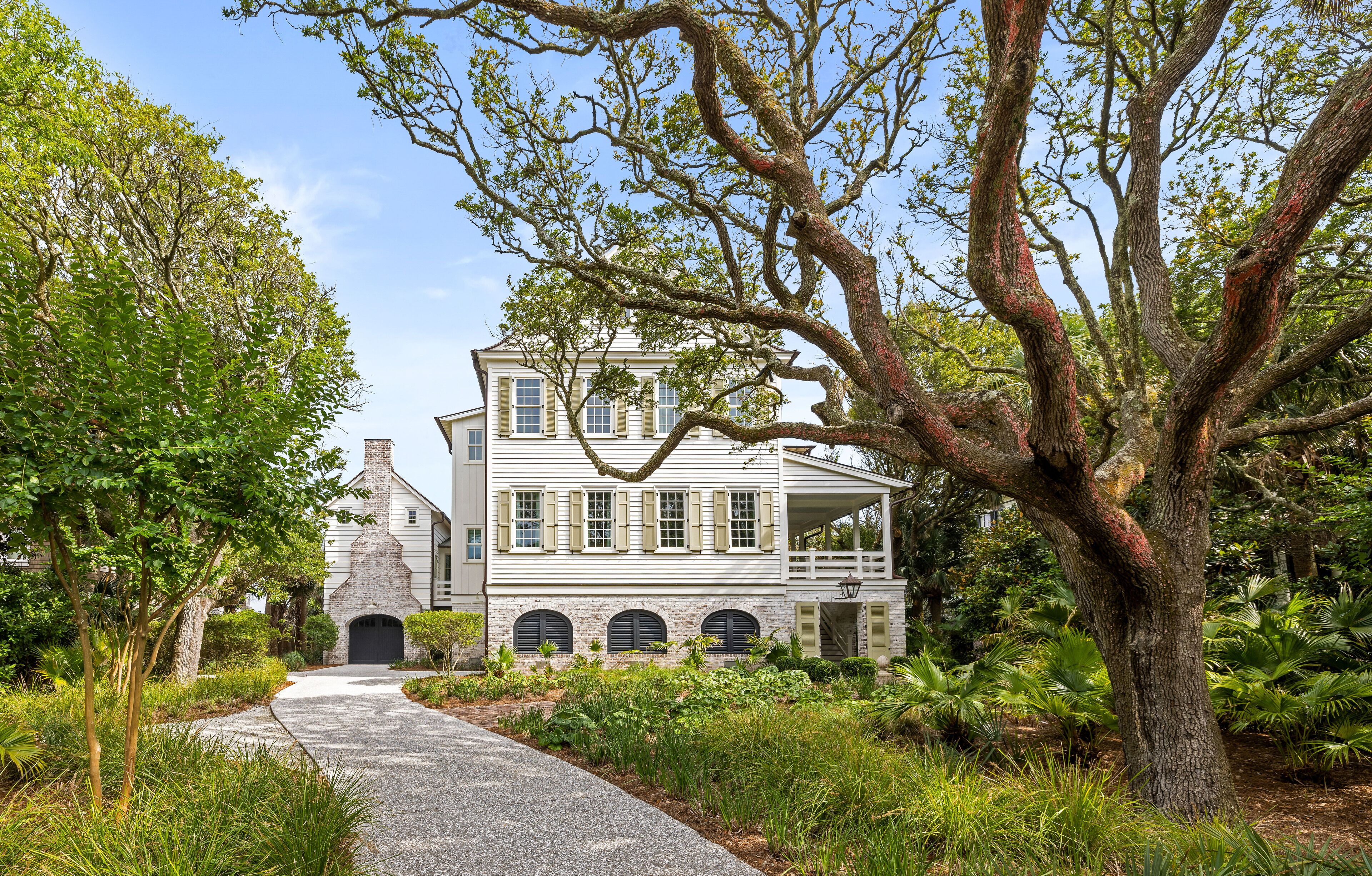 True Oceanfront! Steps to beach! Private Pool, Spa and private Boardwalk! 