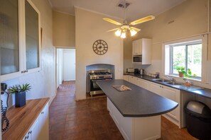 Oven
