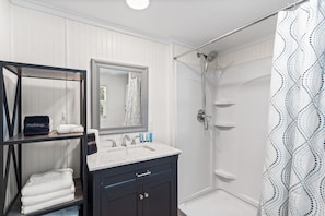 Shower, towels