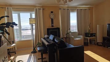 TV, DVD player, table tennis