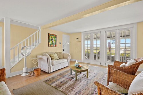 Oyster Catcher - Pet friendly; Deep water access!