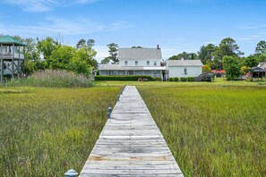 Exterior - Oyster Catcher - Pet friendly; Deep water access! (Chincoteague Island)
