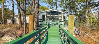 Counting Corks | Waterfront Pet Friendly Cottage w/ Dock for Crabbing, Firepit & Near Cape Charles