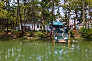 Exterior - Counting Corks - Waterfront, Pet friendly, private dock! (Cape Charles)