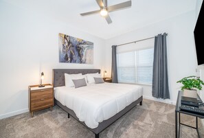 4 Schlafzimmer, Bügeleisen/Bügelbrett, kostenloses WLAN, Bettwäsche