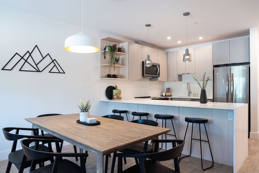 Apartment | Eigene Küche | Großer Kühlschrank, Mikrowelle, Ofen, Geschirrspüler