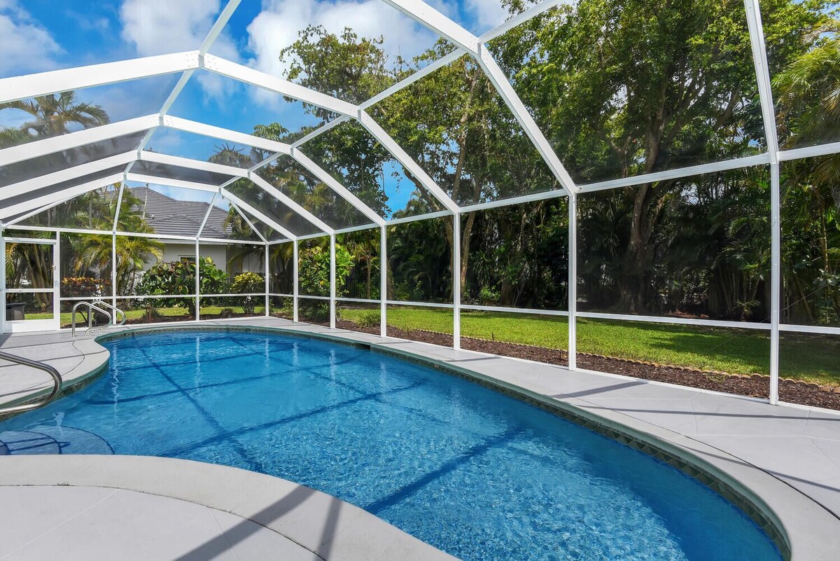 Photo 28 of Aqua Cottage- Newly renovated Park Shore home!