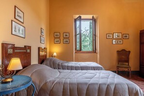 6 Schlafzimmer, Bügeleisen/Bügelbrett, Reisekinderbett, kostenloses WLAN
