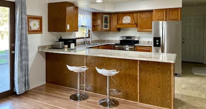 Extra clean home-free parking & Wi-Fi/self-check-in