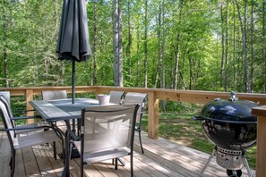 Outdoor dining - Beersheba Lake Retreat #1 (Beersheba Springs)