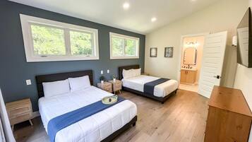 2 عدّة غرف نوم وواي فاي وملاءات أسرّة