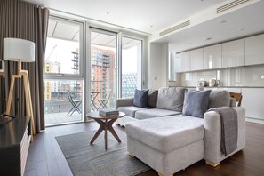 テレビ、ステレオ