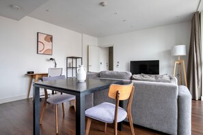 テレビ、ステレオ