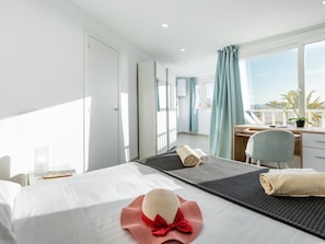 7 bedrooms, iron/ironing board, WiFi, bed sheets