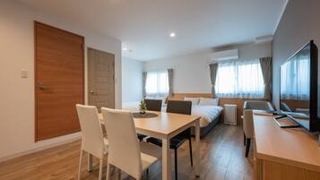 Deluxe Twin Room (check-in is not available after 11PM) | Free WiFi, bed sheets