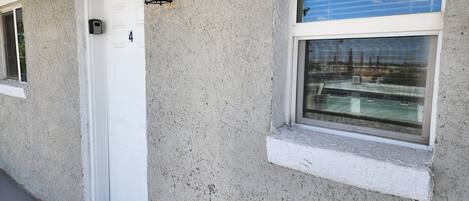 تفاصيل الفندق من الخارج