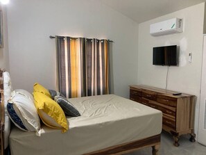2 室のベッドルーム、アイロン / アイロン台、WiFi、ベッドシーツ