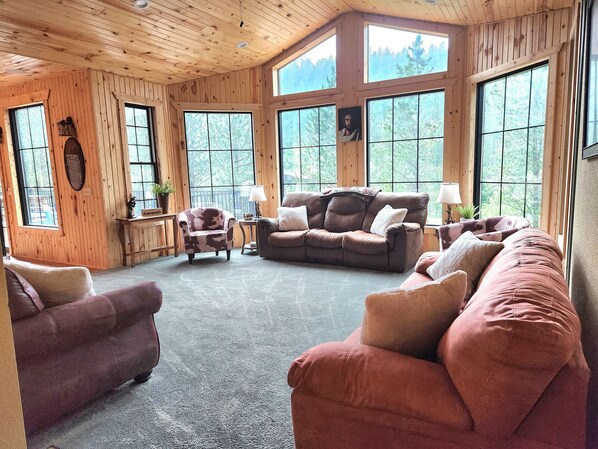 Téléviseur connecté, foyer