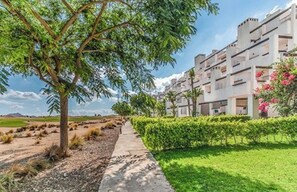 Property grounds - 2-Bed Penthouse Apartment (Roldan)